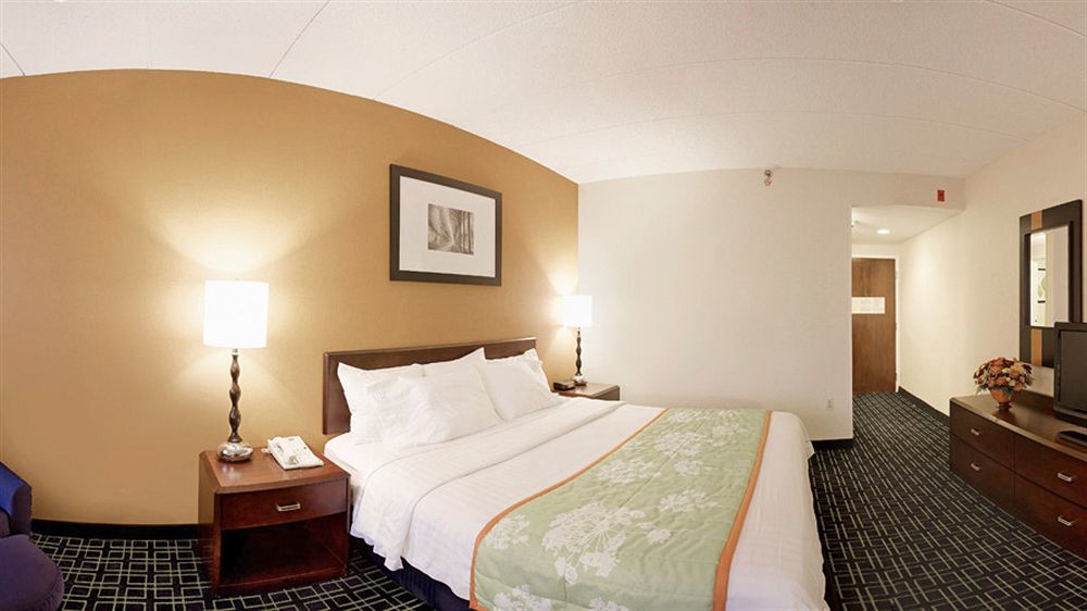 Fairfield By Marriott Inn & Suites Raynham Middleborough/Plymouth Экстерьер фото